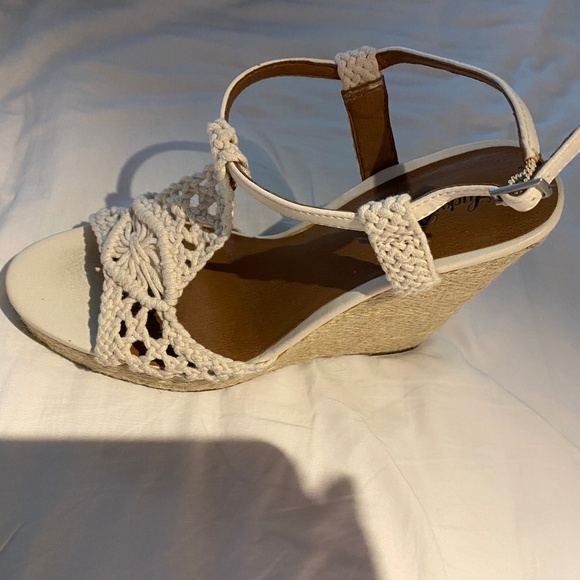 Cream Macrame Wedge by Lucky - Picture 4 of 5